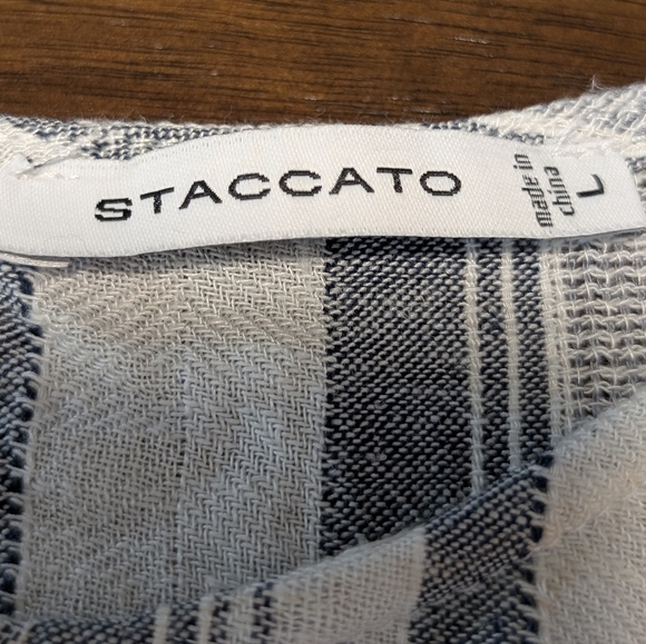 Staccato Striped Sleeveless Top - Picture 5 of 9